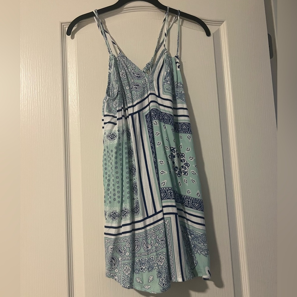 Impeccable pig size small bandana print top.